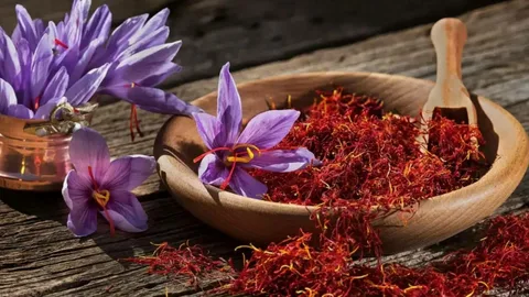 تصویر 2 از زعفران دو گرمی اصل با ارسال فوری و تضمین کیفیت بالا